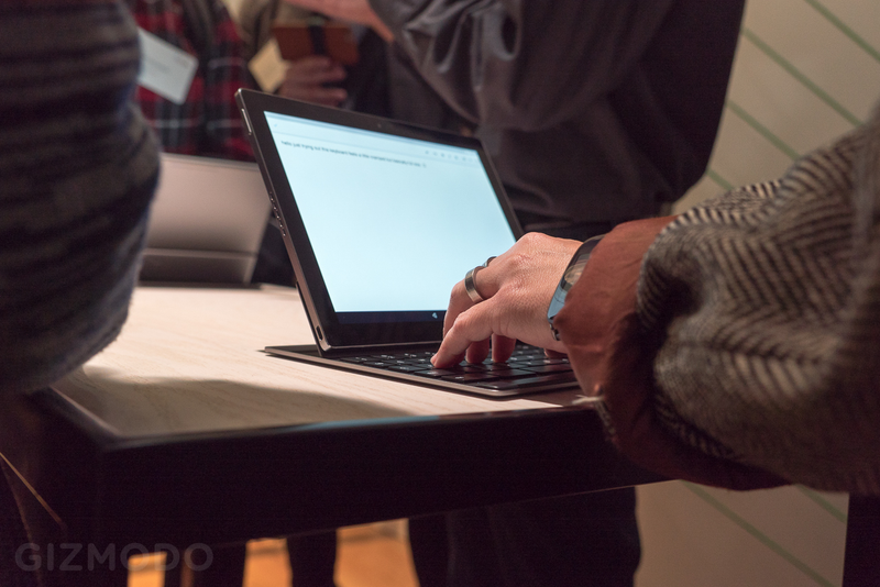 Illustration for article titled Pixel C Hands-On: This Machine Gives Good Handfeel But Has Some Issues